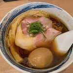 Mendokoro Kazuya - 味玉醤油らぁ麺(950円)