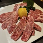 YAKINIKU 八山牛 - 