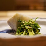 炎水 - 一口で感じる海老芋の甘みと豊かな風味。 合わせる芹のシャッキリ感は青みと胡麻の香りが抜群に乗って、素材の味それぞれがシンプルに引き立つ美味しさに！