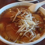 栄楽飯店 - チャーシューワンタン麺