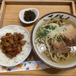 This Hiraji Soba - 沖縄そば＋油みそご飯セット(800円)