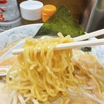 北海道ラーメン 来々軒 - 麺