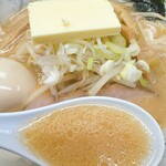 北海道ラーメン 来々軒 - スープ