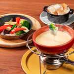 Cheese fondue (with bread and vegetables)