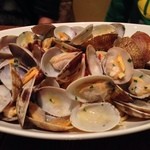 クレメンティア - アサリとフレッシュトマトのパスタ