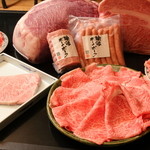 Oosaka Kakiya - A5等級のお肉（ステーキ用、しゃぶしゃぶ用、すき焼き用）＆瑞浪ﾎﾞｰﾉﾎﾟｰｸのﾊﾑ・ｿｰｾｰｼﾞ