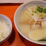 よつ葉や - 鶏白湯塩(650)+ライス(無料)