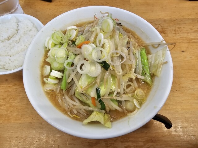 みそ吟 弘前泉野店 - 小栗山（ラーメン）の写真