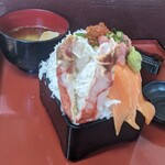 海鮮重 御殿様 - 北海丼 2,000円