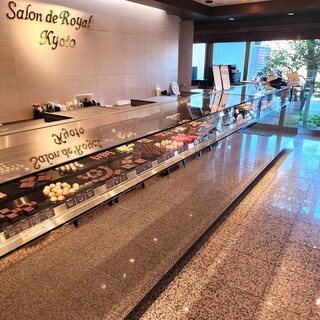 サロン・ド・ロワイヤル_2