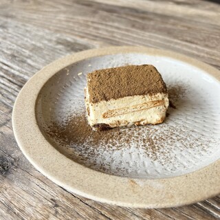 THE ENTRANCE YUIGAHAMA_2