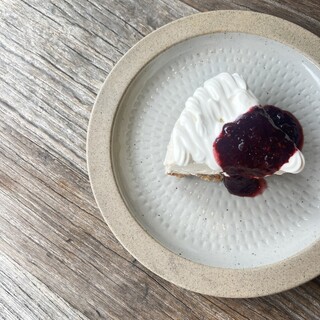 THE ENTRANCE YUIGAHAMA_1