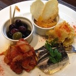 マル イ ティエラ - ◆タパス５種盛り合わせ＠１０００円