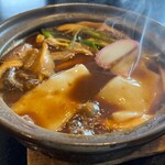 みそ屋 - 煮えたぎった力味噌煮込みうどん。
寒い冬の日にはこれに限ります。