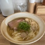 DURAMENTEI - 支那そば(白)肉・海老ワンタン各2個