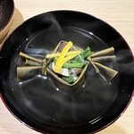 Ajihiro - お椀、昆布、大黒しめじ