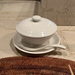 オーパス ワン - きのこのスープだそうですが　オシャレな器