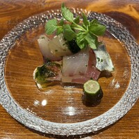 馳走西健一 - 鯵のタルタル仕立て、フィンガーライム添え