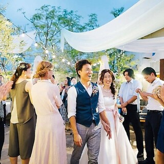 緑に囲まれた広々テラスで【ウエディングパーティープラン】