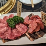 焼肉 鳴尾.b - 