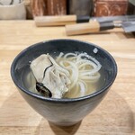 本間勝維 - 牡蠣の乳麺（徳島飯田素麺）