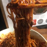幻のラーメン亭 - 見るからに辛そうですが 実際辛いです ⤵︎