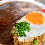 王子ムルギー - 赤みは辛口のスパイスです