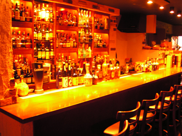 Pink Adobe ピンクアドベ 扇町 バー 食べログ