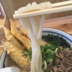 うどん　肉のうめぜん - 麺はスクエアで綺麗だから 間違えちゃった