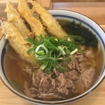 うどん　肉のうめぜん - 肉ごぼう天うどん   830円なり