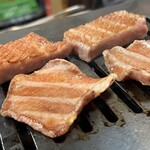 浪花焼肉 肉タレ屋 - 