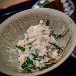 茜坂大沼 - 芹の香り、歯触りも超最高ながら、鰆の旨みを吸いこんだお米が強烈です 過去最高の土鍋ご飯だったかもです・・・。オミヤにして頂いたオニギリが美味しかったこと！