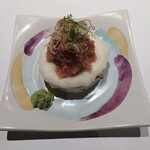 紗羅餐 - 鮪と山芋茶米のお寿司、そのまま食べてくださいと説明してくださいました。