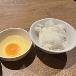 R+ 隠れ家すぎるラーメン屋 - 