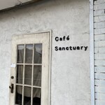 Cafe Sanctuary - お店の入り口