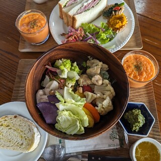 カフェ モッテーネー_0