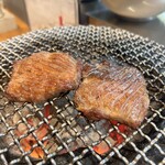 炭火焼肉ホルモンさわいし - 