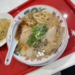 ラーメン魁力屋 - 料理写真:特製醤油ラーメン770円税込