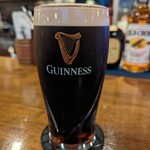 Grilled Pub Booties - GUINNESSビール(パイント)