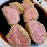 厚切りレアとんかつ やまとん 金山本店 - 