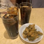中華料理福臨門 - 肉厚ピリ辛ザーサイ¥250ボリューム有り！　　　　　　コーラ、ウーロン茶、¥300