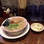 ココロバ - Bセット 博多ラーメン➕ポテサラ➕とろ角煮ごはん