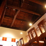 Nihonshu Baru Mori - ２階は天井が吹き抜けになっていて雰囲気抜群！！