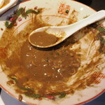 弘明寺丿貫 - 麺にまとわりつくので、底にほとんど残らないドロリッチのスープ