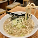 新宿もつ焼 芝浦ホルモン - 芝浦ラーメン