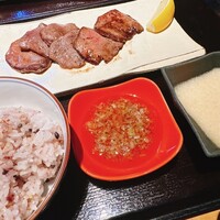 肉寿司 肉和食 KINTAN コレド室町 - 