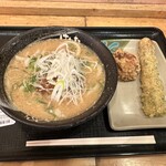 はなまるうどん - ごま坦々うどん小