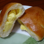 ベーカリー つむじ風 - クリームパン