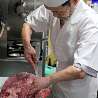 Enjoy pure Tajima bloodline Kobe beef that is all hand-cut.