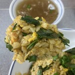 味の横綱 - ニラカレーチャーハン浮遊！